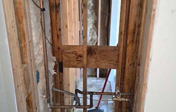 Frozen Pipe Water Removal in Wittmann, AZ