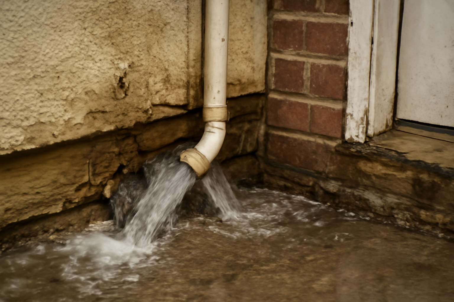 Broken Pipe Water Removal in Val Vista Lakes, AZ